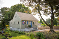 22 Highland Ln